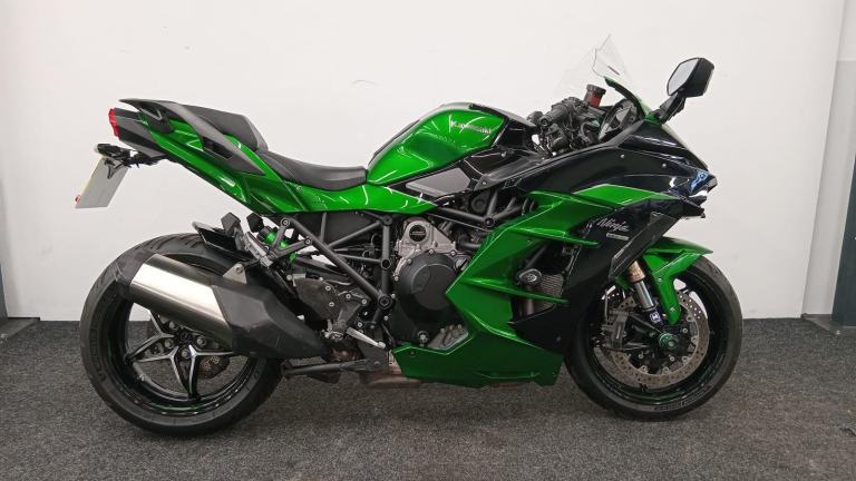 KAWASAKI NINJA H2 SX SE ** MOT DEC 2026 - QUICKSHIFTER - HEATED GRIPS ** 