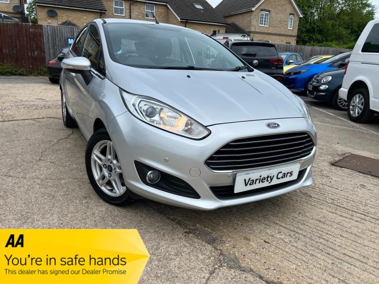 2013 Ford Fiesta 1.6 Zetec 5dr Powershift HATCHBACK Petrol Automatic