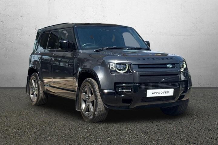 LAND ROVER DEFENDER 3.0 D300 X-Dynamic HSE 110 5dr Auto [7 Seat]