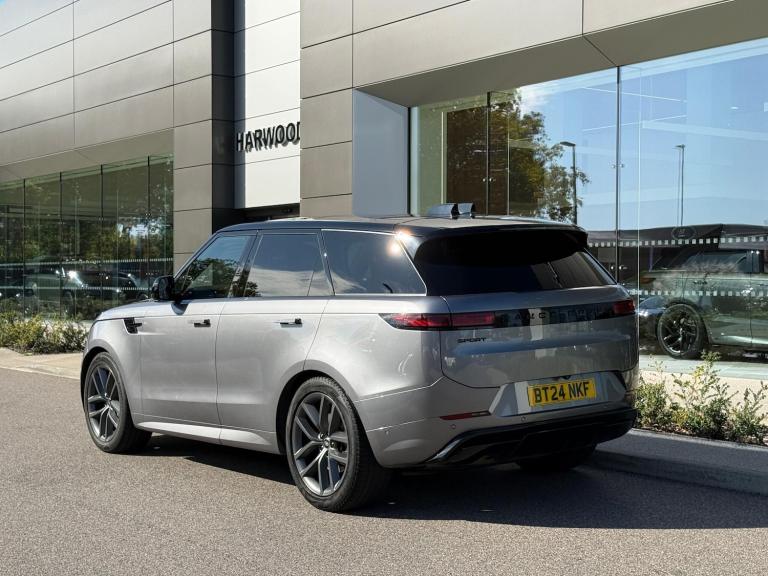 2024 Land Rover Range Rover Sport 3.0 D300 MHEV Dynamic SE SUV 5dr Diesel Auto 4WD Euro 6 (s/s) (...