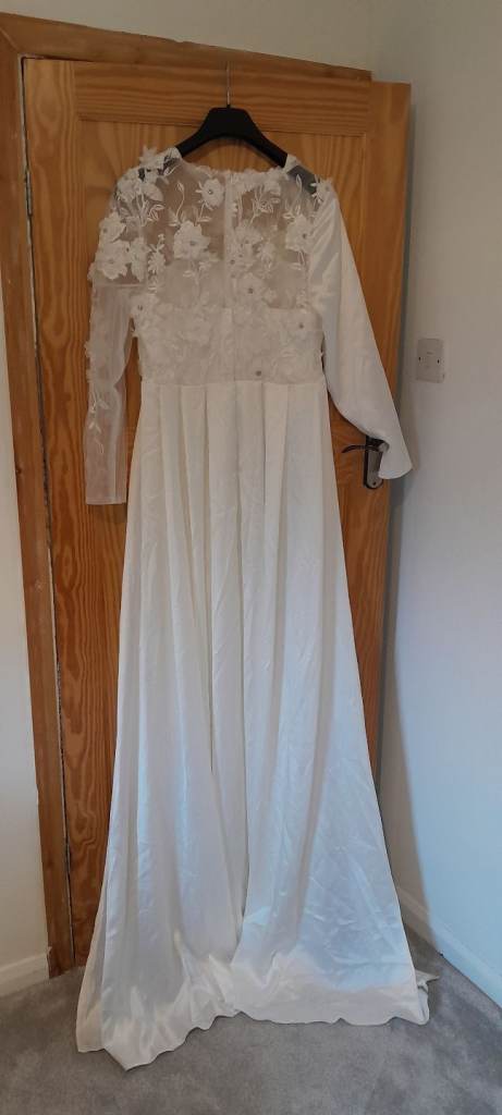 image for Wedding dress 2xl new 