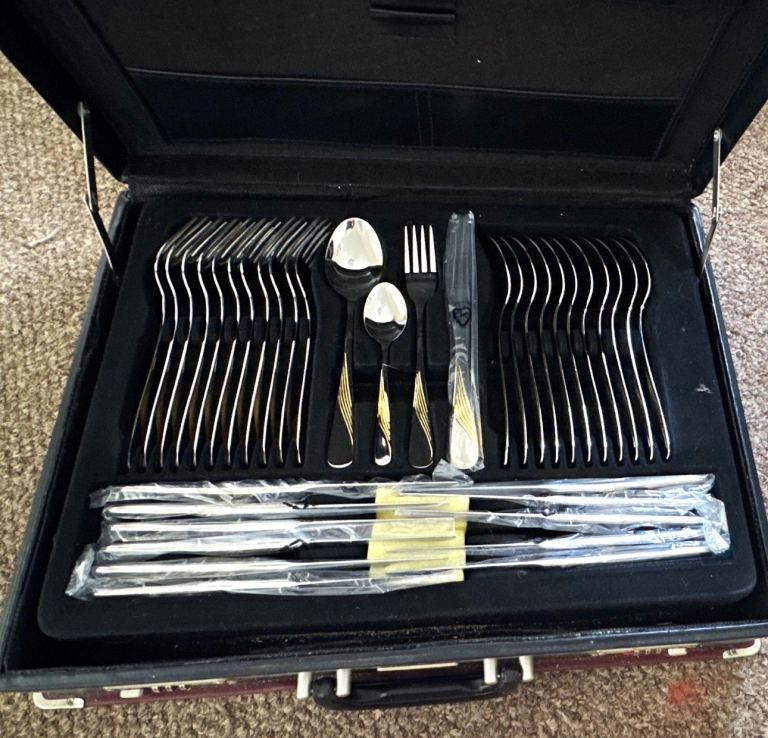 Steinbach 44pc Stainless Steel Cutlery Set, Service for 6, Black Case