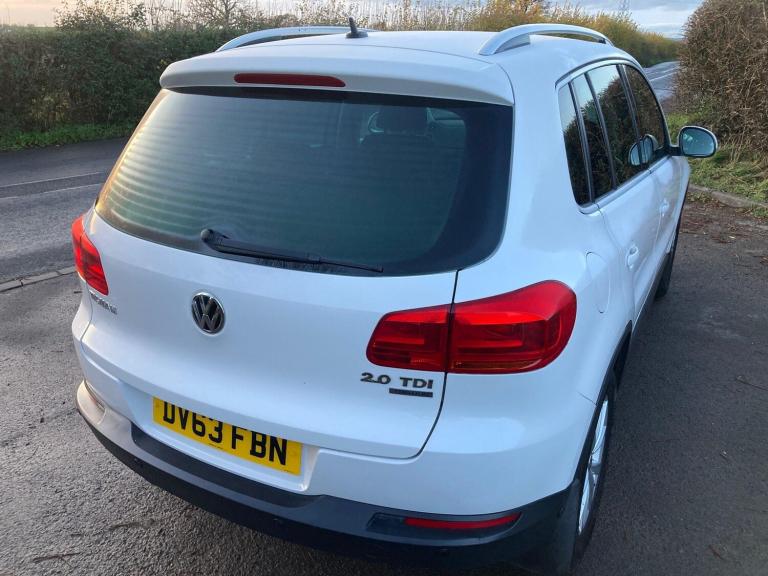 2013 Volkswagen Tiguan 2.0 TDI BlueMotion Tech SE 4WD Euro 5 (s/s) 5dr ESTATE Diesel Manual