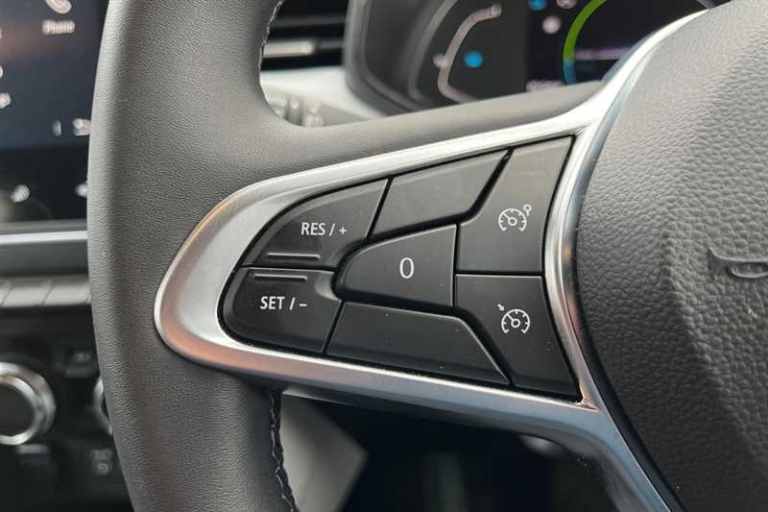 2023 Renault Clio 1.6 E-TECH full hybrid 145 Techno 5dr Auto Hatchback HYBRID ELECTRIC Automatic