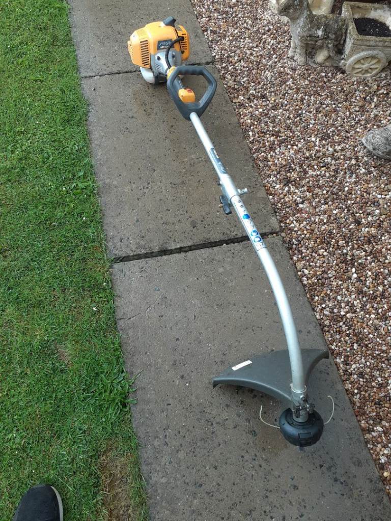 Tiga 2stroke petrol strimmer
