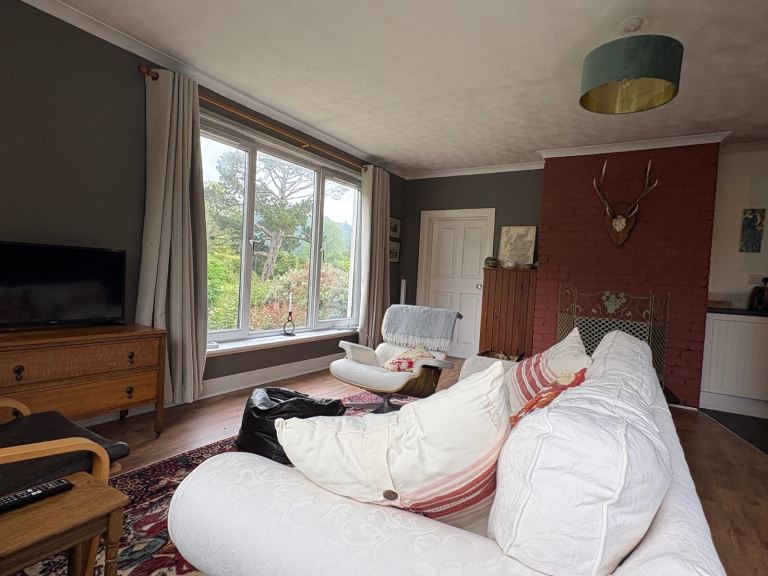 2 BR 2 Floor Apt for rent