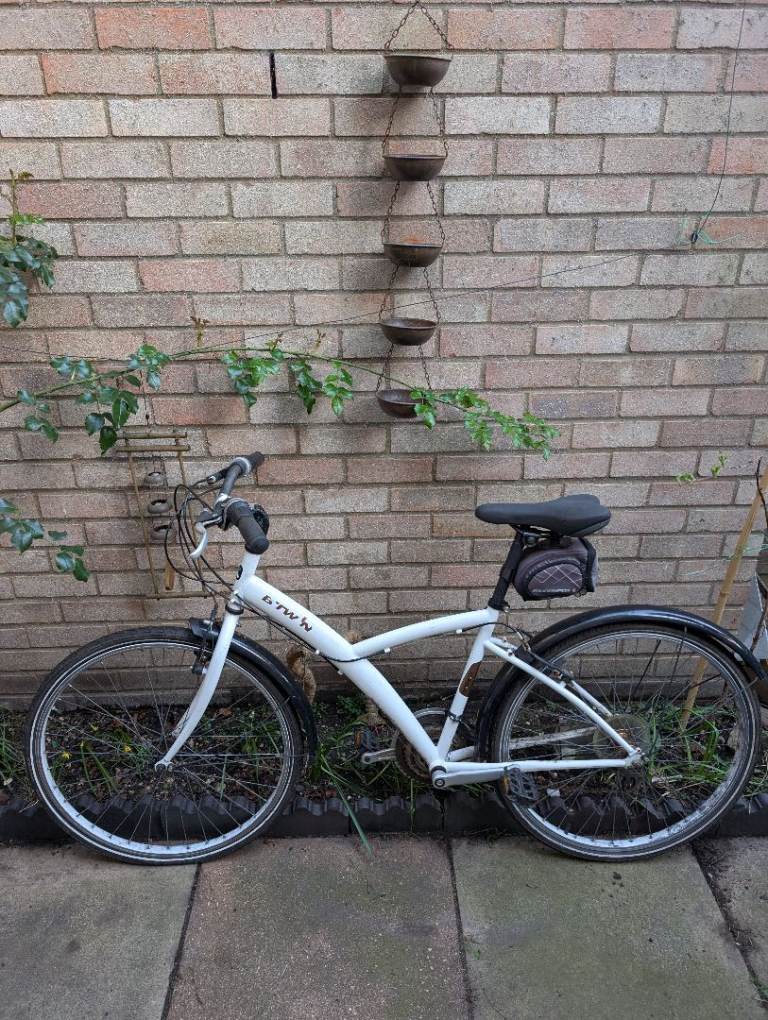B'Twin Road bike - deflated 