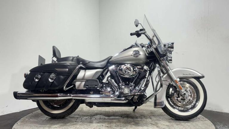 Harley-Davidson Touring ROAD KING FLHR 2009 14K MOT WARRANTY 1584 CRUISER BIKE
