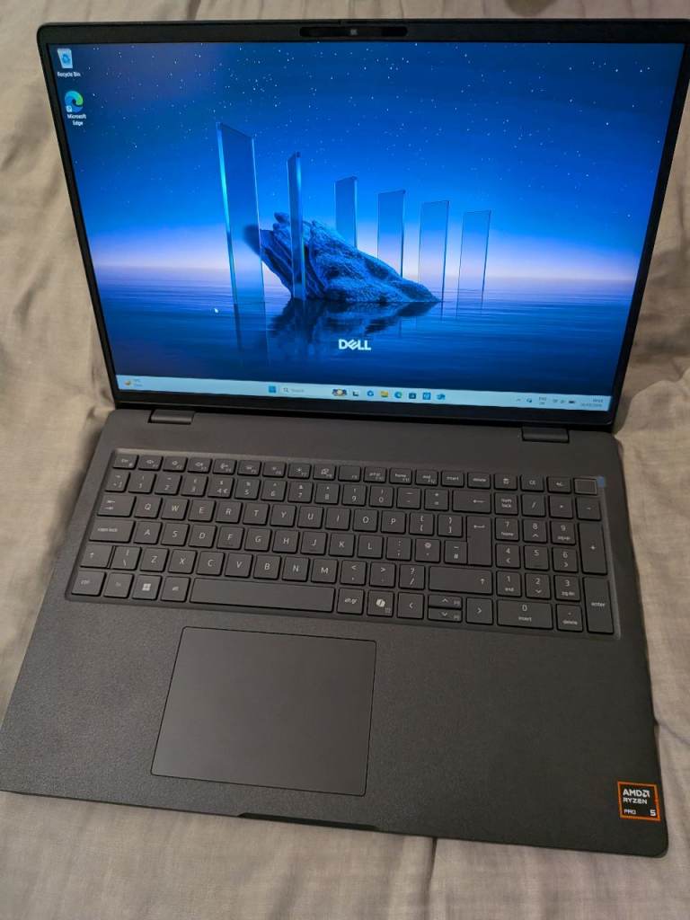 DELL Pro 16 AMD Ryzen 5 PRO 230 Laptop 16GB RAM 512GB SSD 2025 MODEL RRP £1000