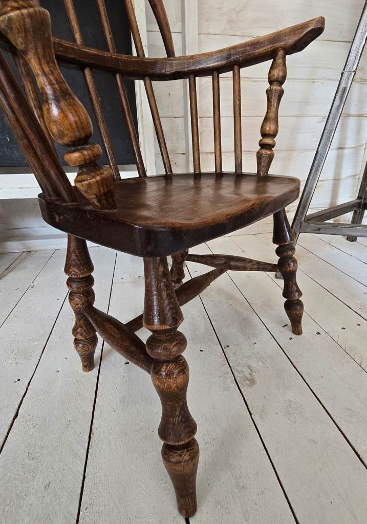 A Rare Antique Childs Chair Ash & Elm Comb Back Windsor Arm Chair 1840-1860 