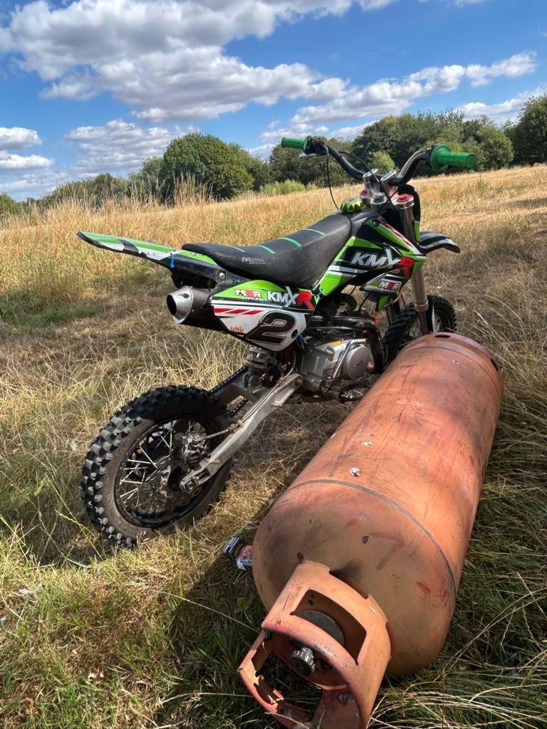 m2r kmxr 125cc