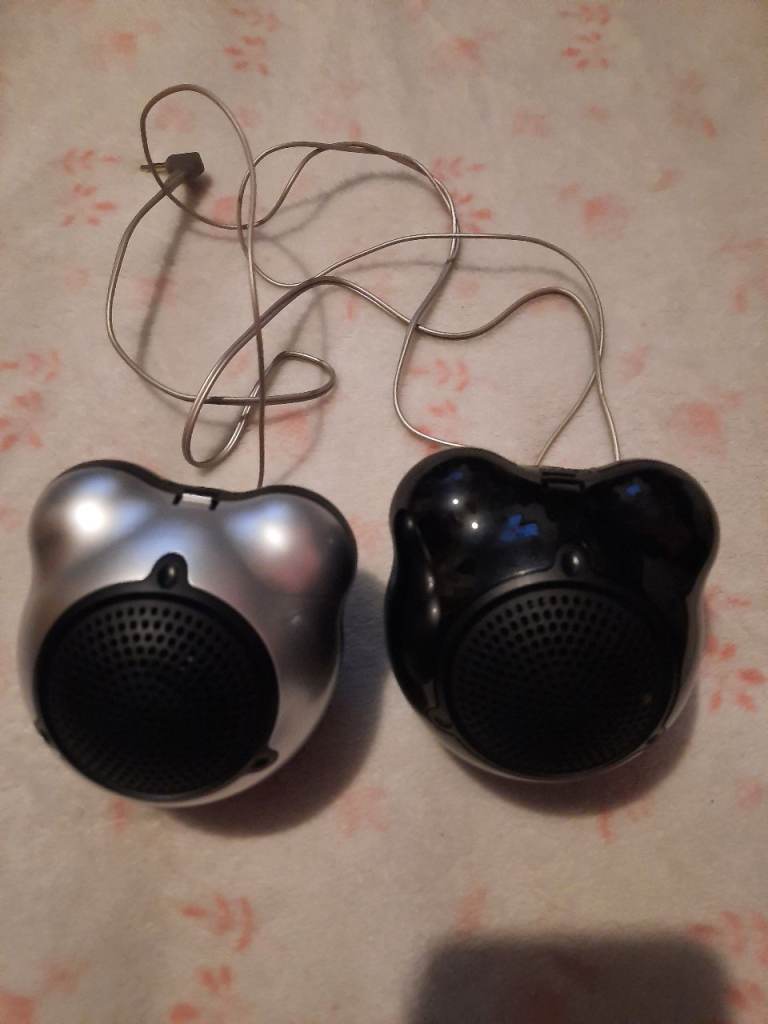 Pair of Mini Speakers