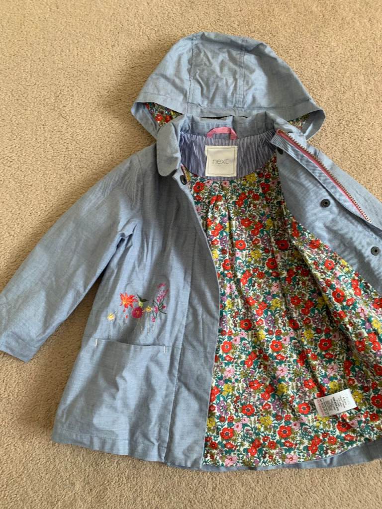 Girls Next raincoat size 4-5 years old
