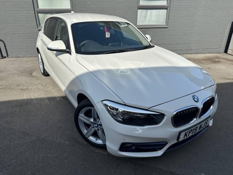 2019 BMW 1 Series 118d Sport 5dr [Nav/Servotronic] HATCHBACK DIESEL Manual