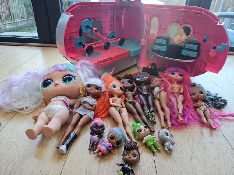 LOL Surprise Campervan and doll set