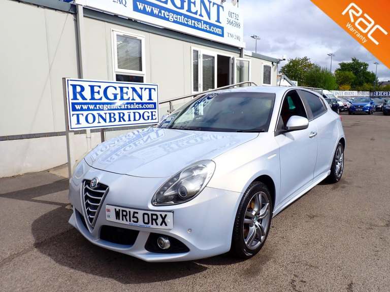2015 Alfa Romeo Giulietta 2.0 JTDM-2 Exclusive Hatchback 5dr Diesel Manual Euro