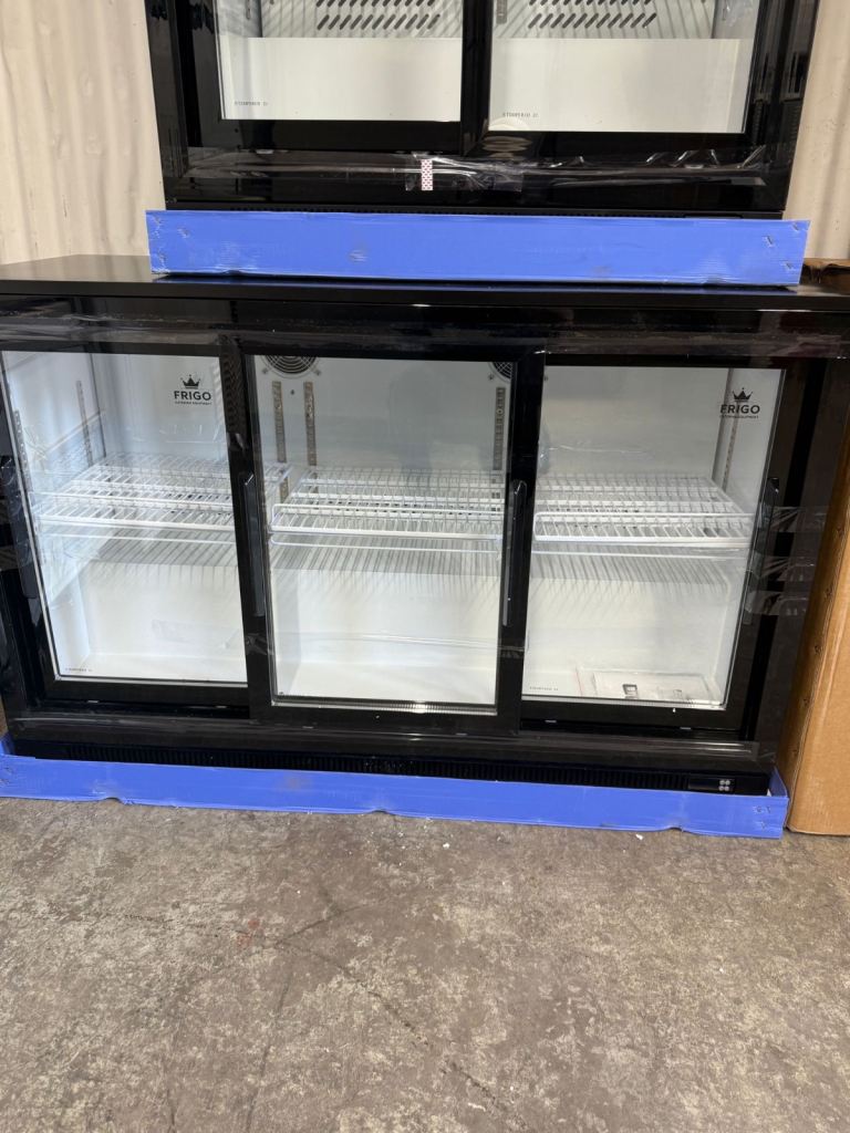Commercial undercounter 3 doors drinks fridge sliding doors cafe shop restaurant 