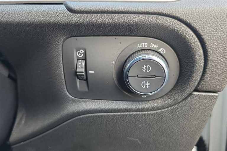 2022 Vauxhall Grandland 1.2 Turbo Elite 5dr HATCHBACK PETROL Manual