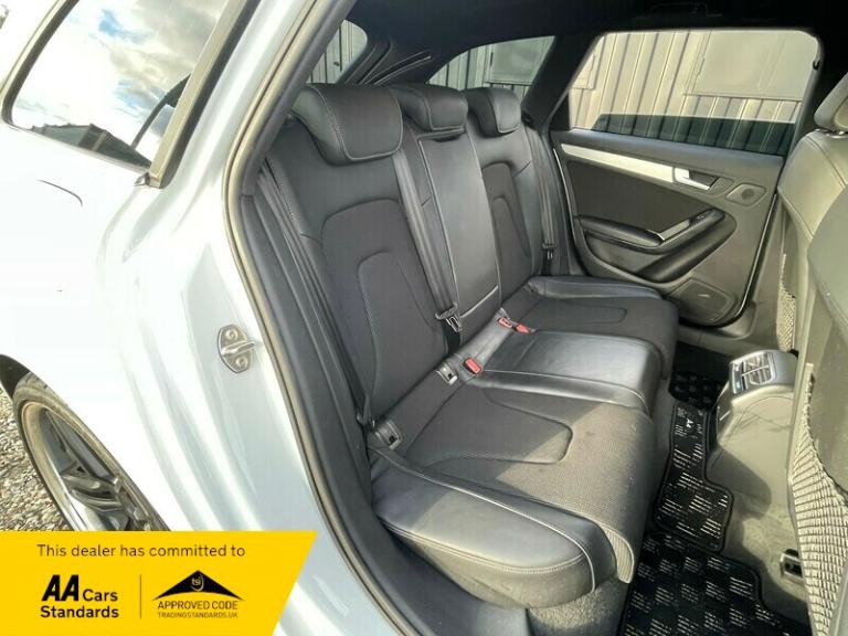 Audi A4 Avant 2015 2.0 TSFI S LINE AUTO PETROL