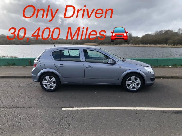 2010 Vauxhall Astra 1.4i 16V Active 5dr HATCHBACK Petrol Manual