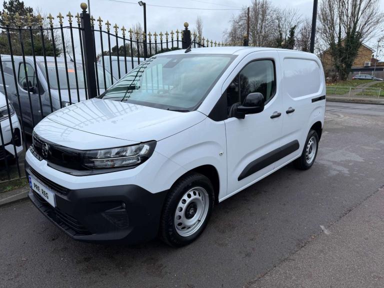 2025 Vauxhall Combo 1.5 Turbo D 100ps Prime Plus H1 Van PANEL VAN DIESEL Manual