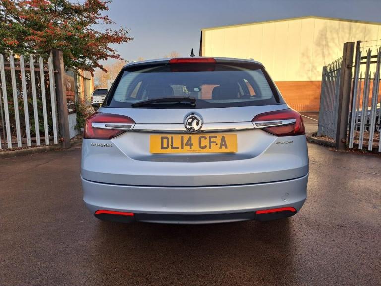 2014 Vauxhall Insignia 2.0 CDTi ecoFLEX Tech Line Sports Tourer Euro 5 (s/s) 5dr ESTATE Diesel Ma...