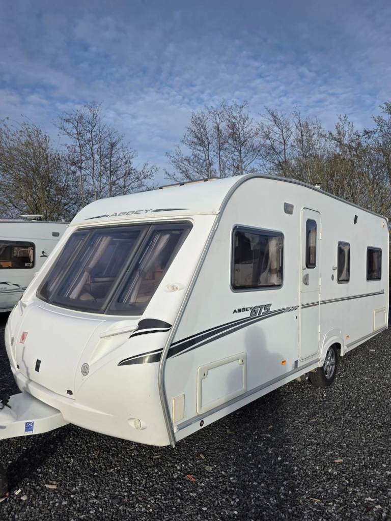 2008 Abbey GTS 418 – Fixed Bed – Motor Movers – Recent Service + New Tyres