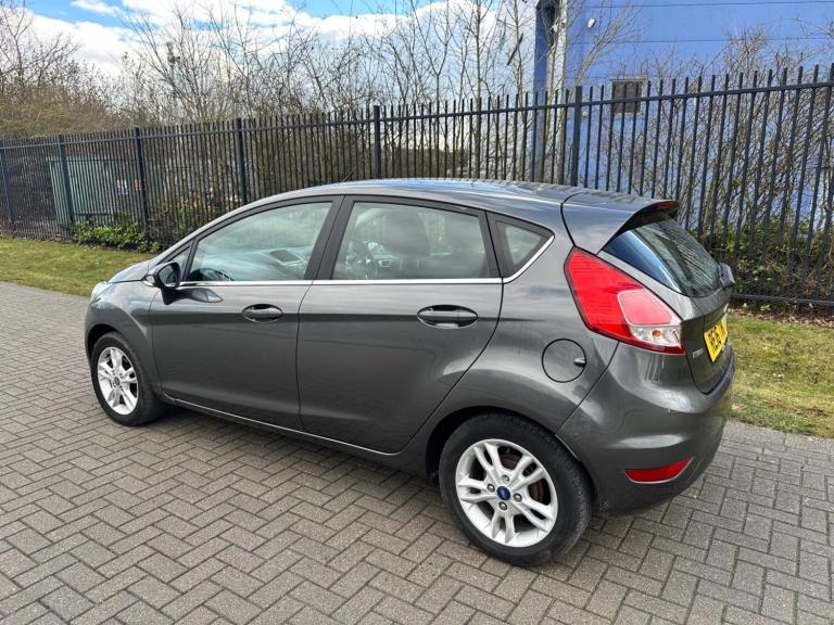 2016 Ford Fiesta 1.0T EcoBoost Zetec Euro 6 (s/s) 5dr HATCHBACK Petrol Manual