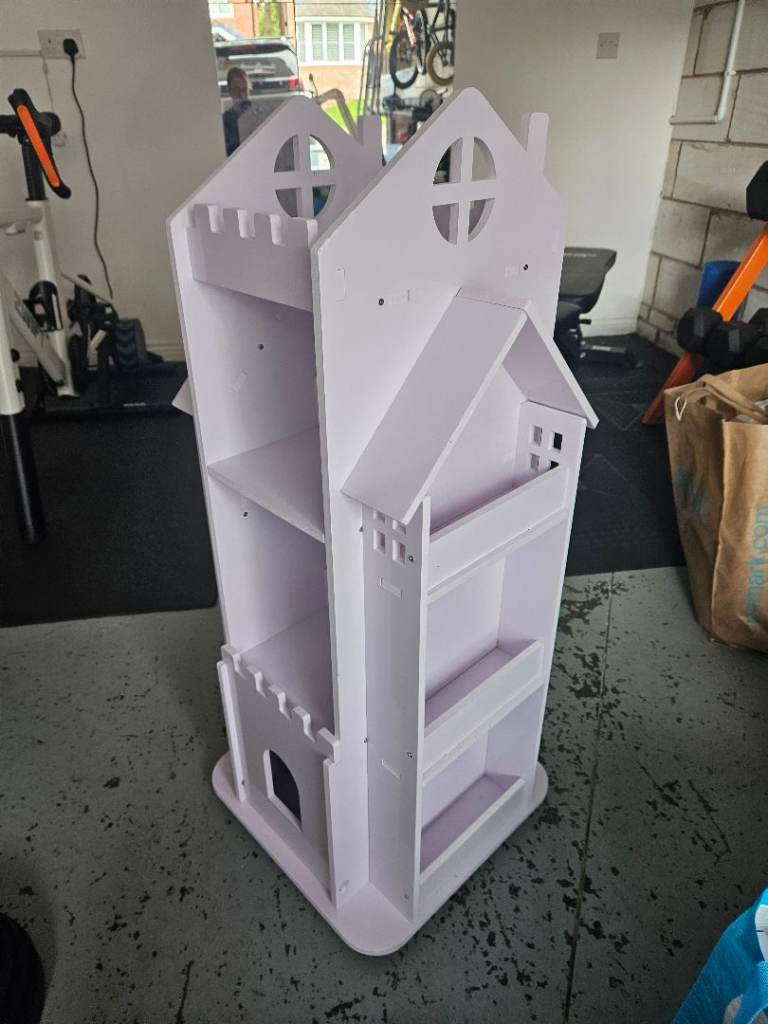 White Wooden Castle Bookshelf for Kids Room