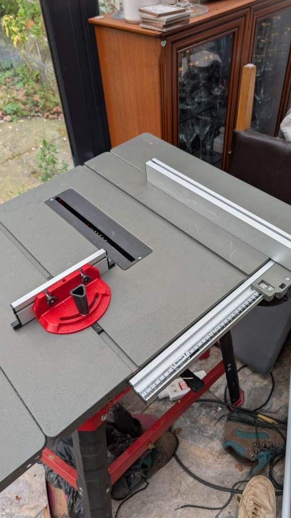 Einhell 254mm 2200W Table Saw