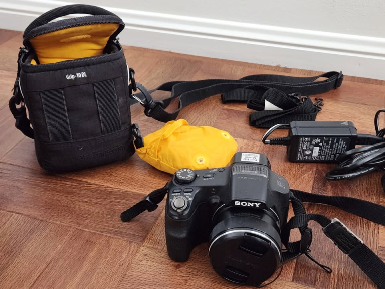 image for Cybershot DSC-HX200V Camera