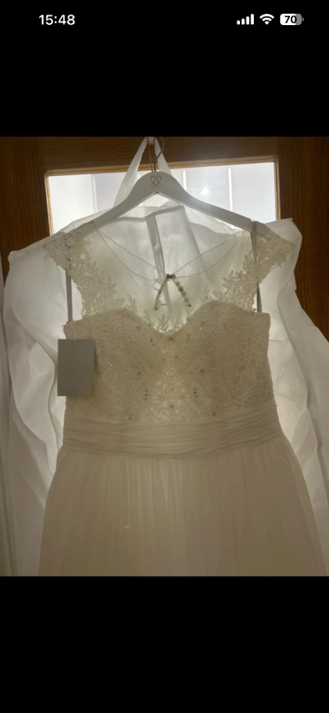 Wedding dress
