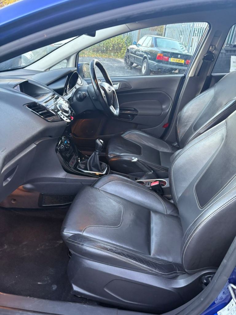 FORD FIESTA 1.0 T EcoBoost Titanium X 2015