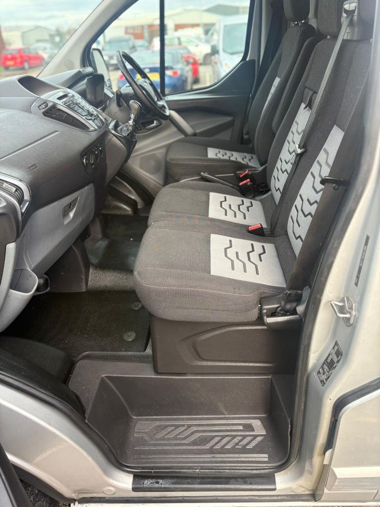 2016 Ford Transit Custom 2.2 TDCi 125ps Low Roof Limited Van PANEL VAN Diesel Manual
