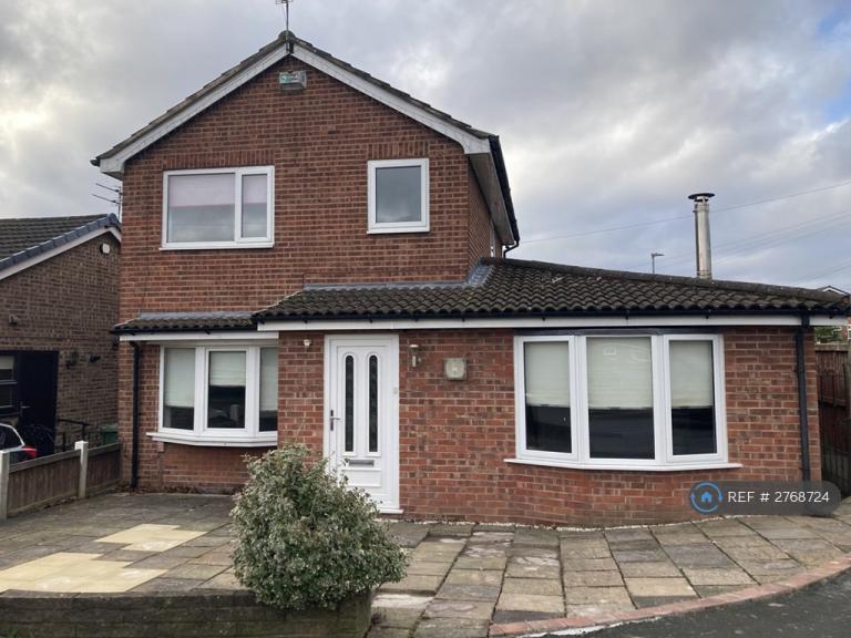 4 bedroom house in Hillbeck Crescent, Ashton-In-Makerfield, Wigan, WN4 (4 bed) (#2768724)