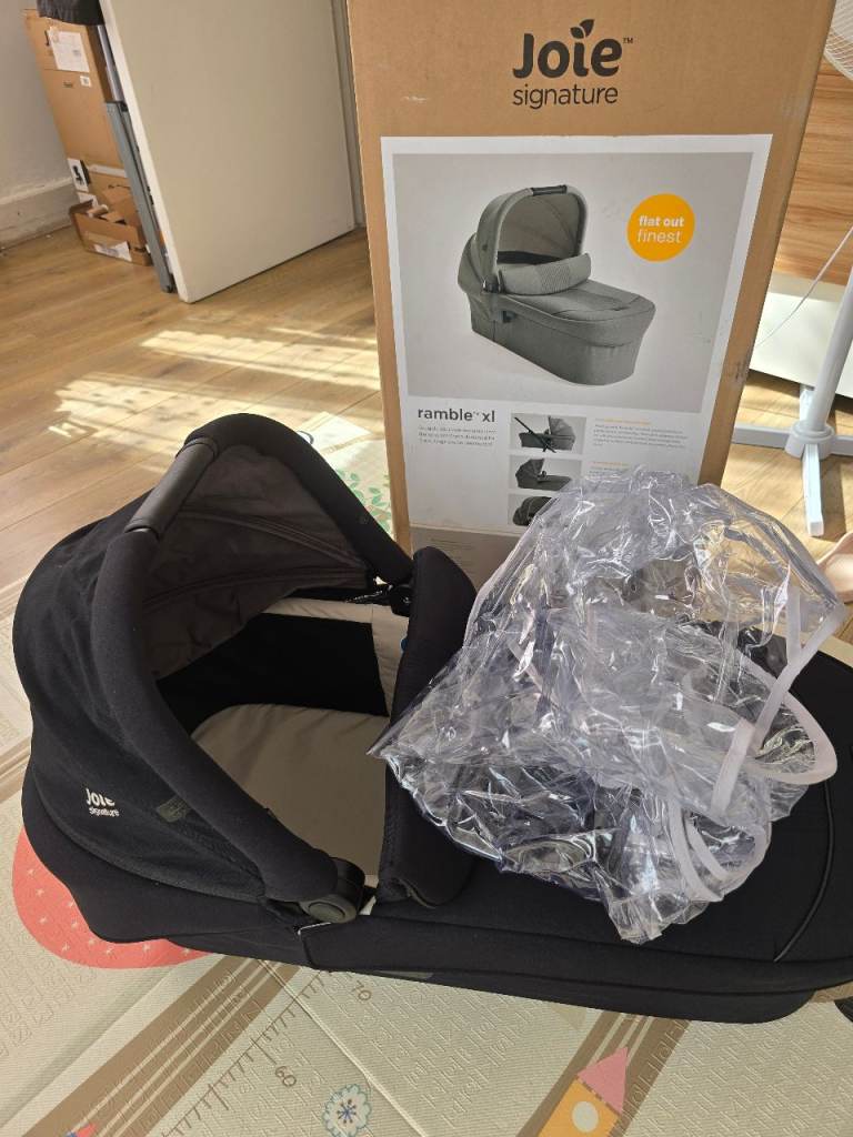 Joie Signature Ramble XL Carrycot - Black, New