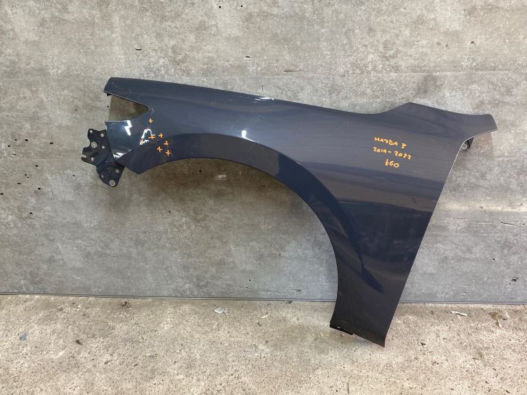 MaZda 3 passenger side front wing 2019 - 2022