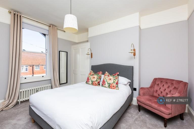 5 bedroom house in Ellington Road, Ramsgate, CT11 (5 bed) (#2716277)