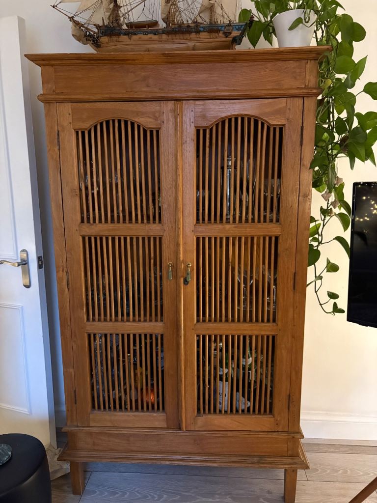 Solid Wooden Display / Storage Cabinet – Slatted Doors