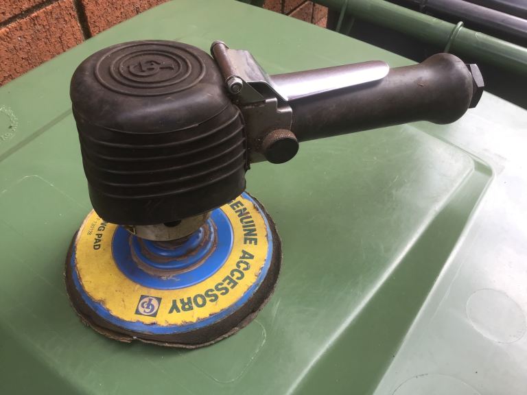 Orbital air sander Chicago pneumatic