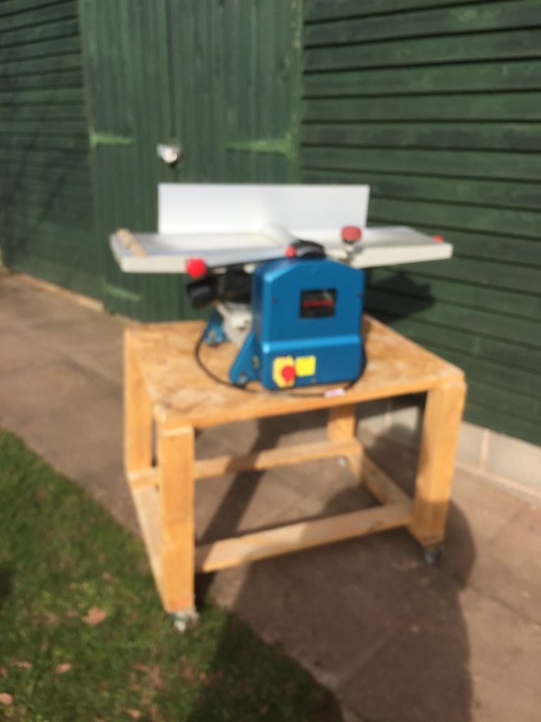 Planer thicknesser.