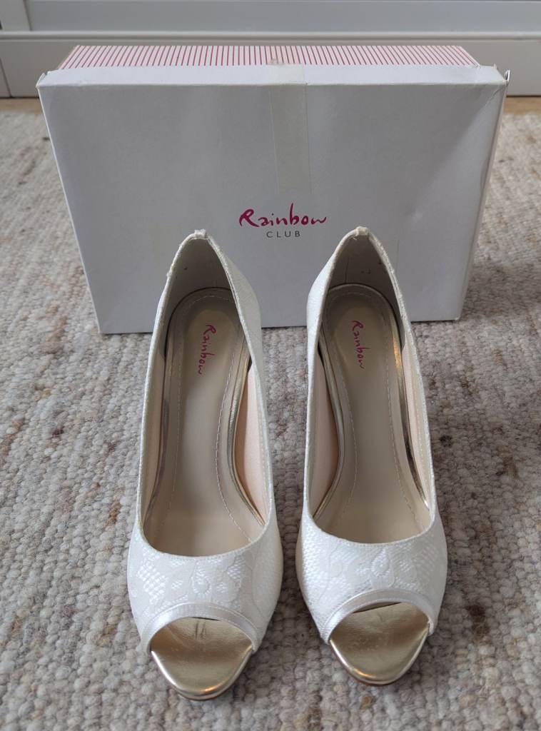Rainbow Club Bridal Shoes Size 6 – Ivory Lace Peep Toe