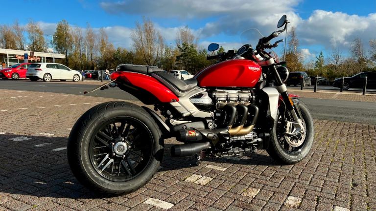 Triumph Rocket 3R 2020 with Werkes Exhaust and Panniers + Quick shifter + Heated Grips + Screen