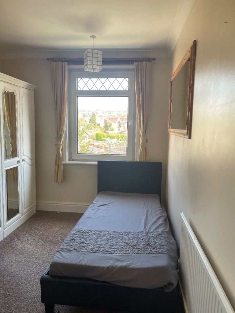 Single room for rent