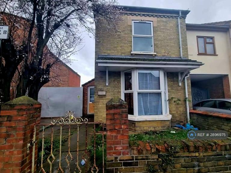 3 bedroom house in Harris St, Peterborough, PE1 (3 bed) (#2896975)