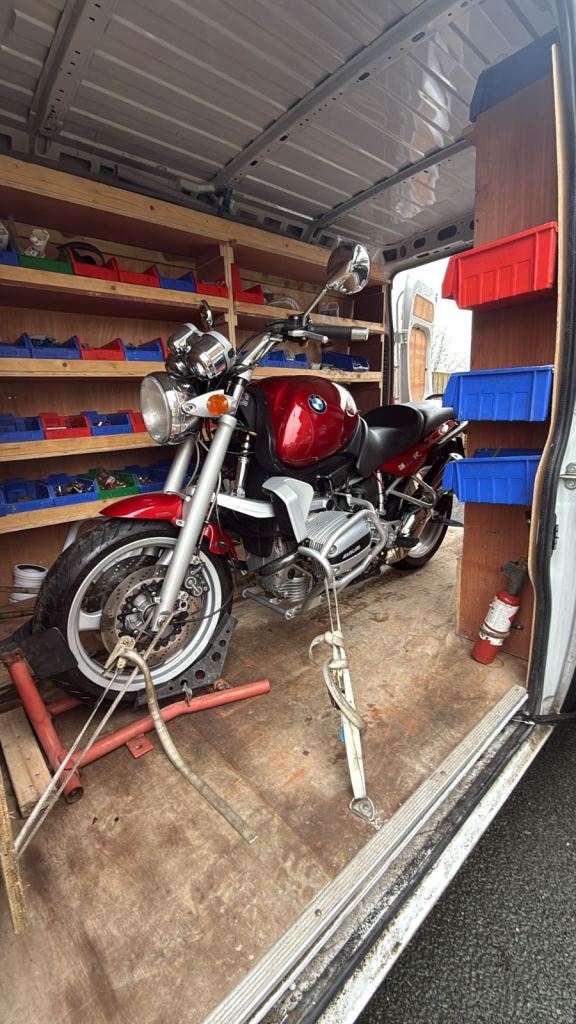 BMW R850R