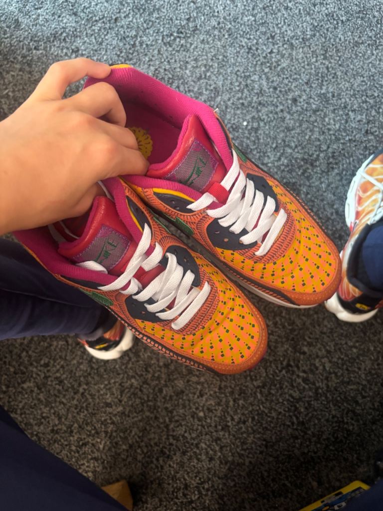 Nike Air Max Trainers UK 7.5 / EU 42 – Multicoloured, Good Condition
