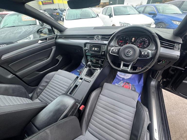 2015 Volkswagen Passat 2.0 TDI SCR 190 R-Line 4dr SALOON DIESEL Manual