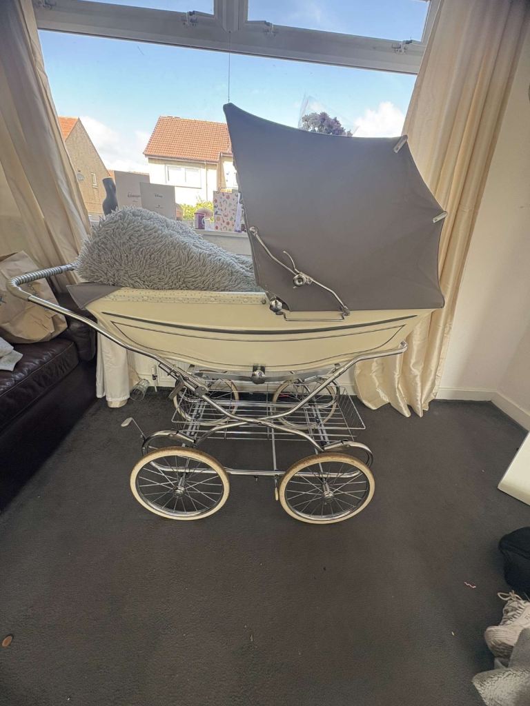 image for Heritage pram 