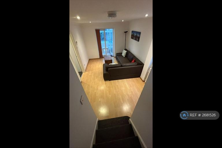 4 bedroom house in Cliveden Close, Cambridge, CB4 (4 bed) (#2681526)